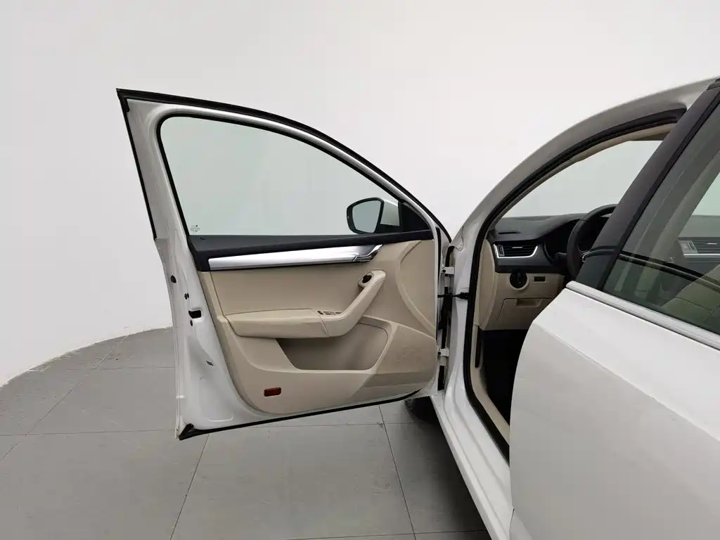 Skoda Octavia — миниатюра 8