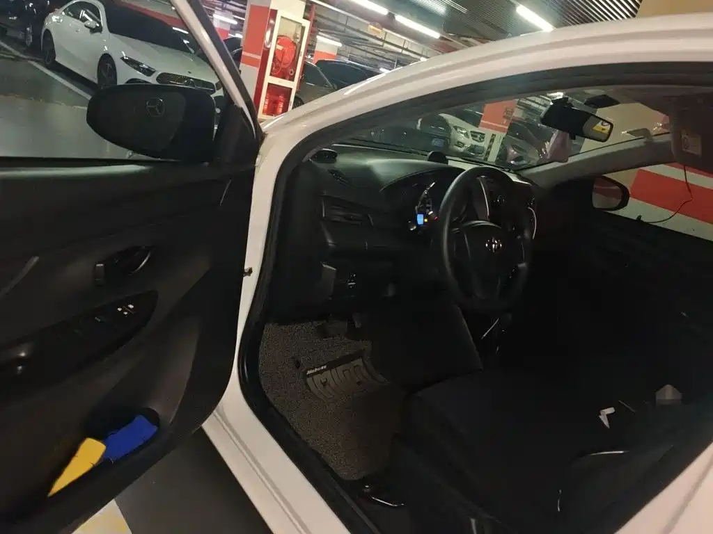 Toyota Yaris L — миниатюра 14