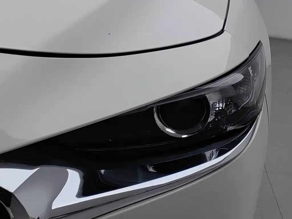 Mazda 3 Axela — миниатюра 7