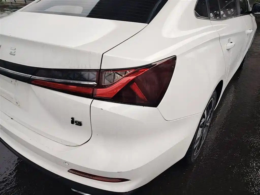 Roewe i5 2023 1.5L CVT Flagship