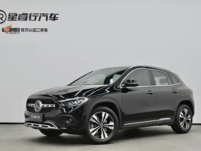 MERCEDES BENZ GLA