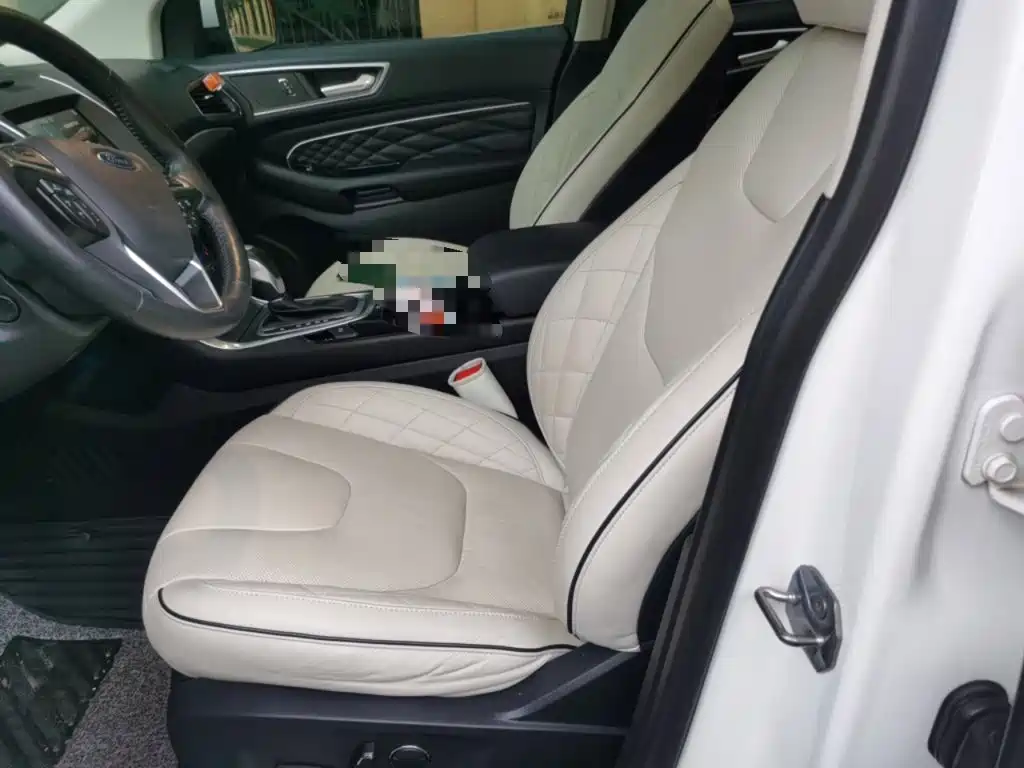 Ford Edge — миниатюра 11