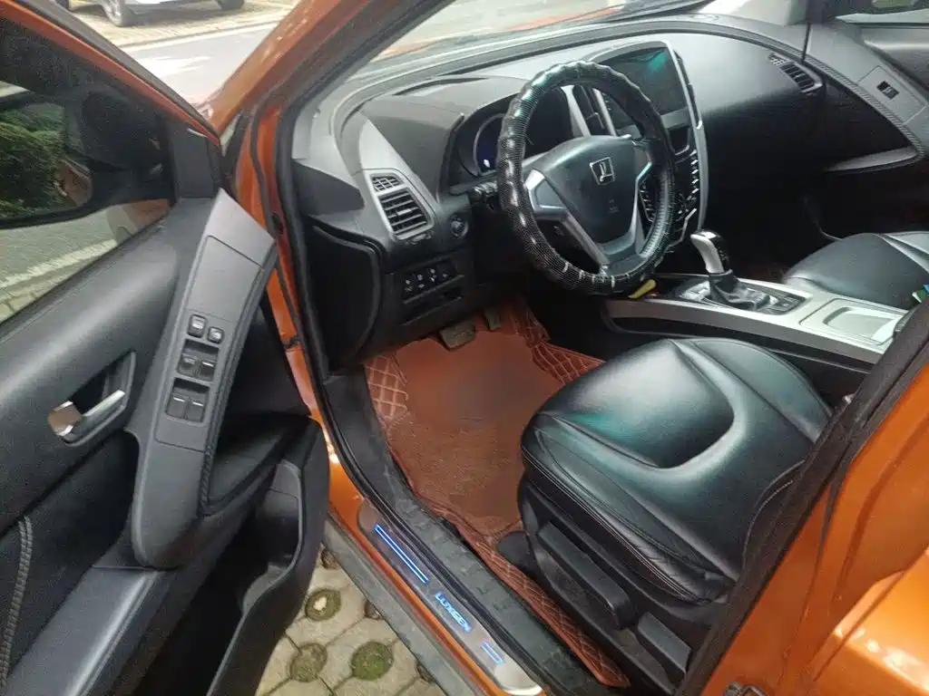 Luxgen U6 — миниатюра 17
