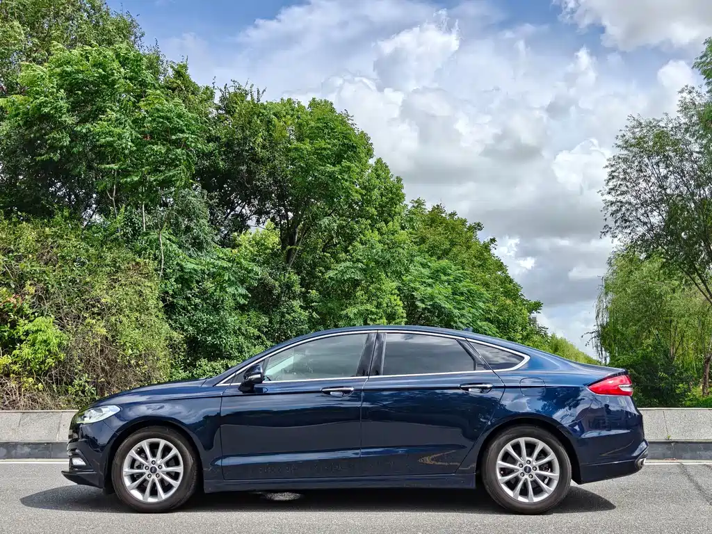 Ford Mondeo — миниатюра 3
