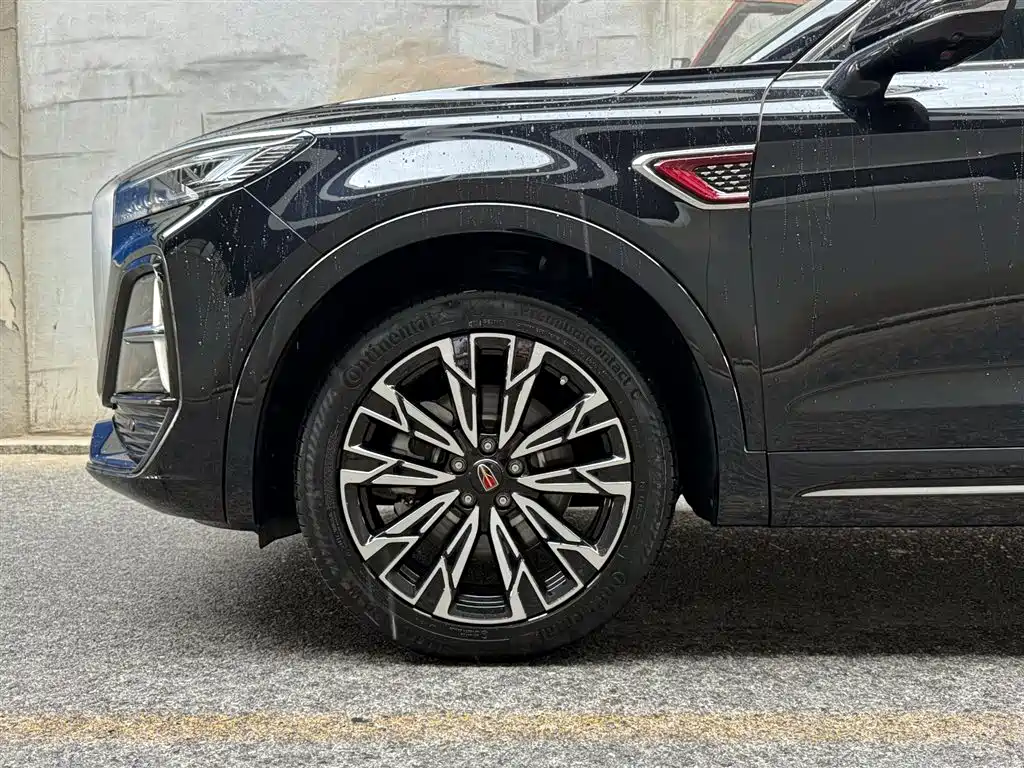 Hongqi HS5 2023 2.0T Pro