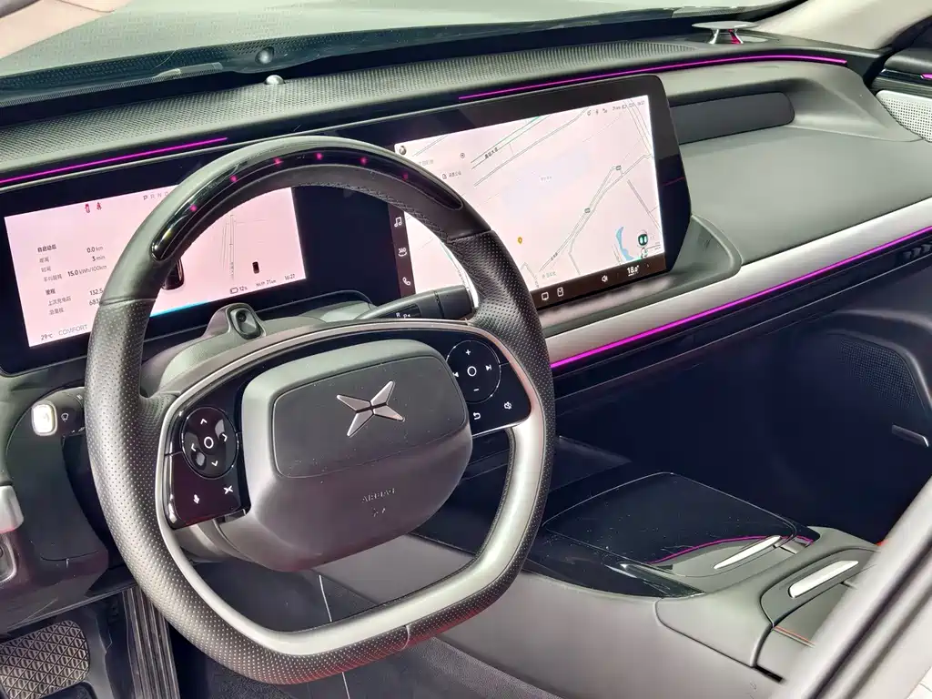 XPeng P7 — миниатюра 8