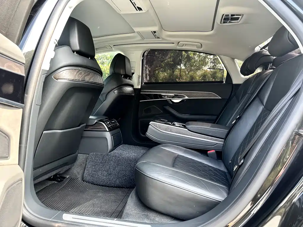 Audi A8 — миниатюра 18