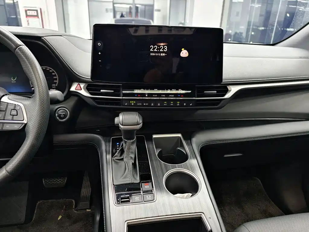 Toyota Sienna — миниатюра 4