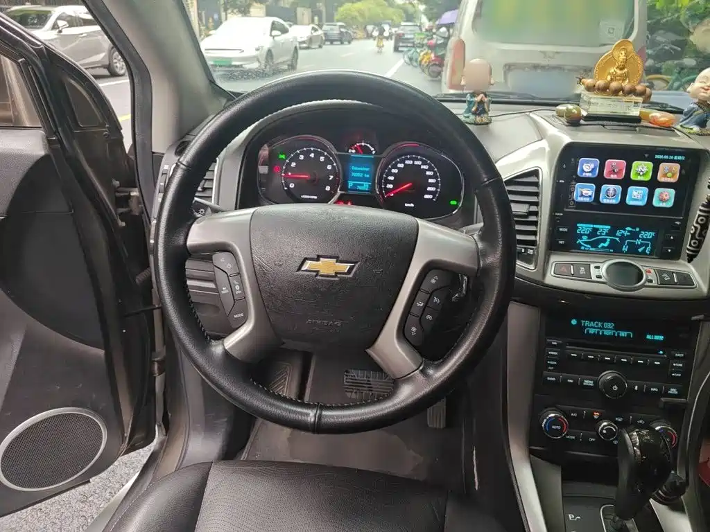 Chevrolet Captiva — миниатюра 11