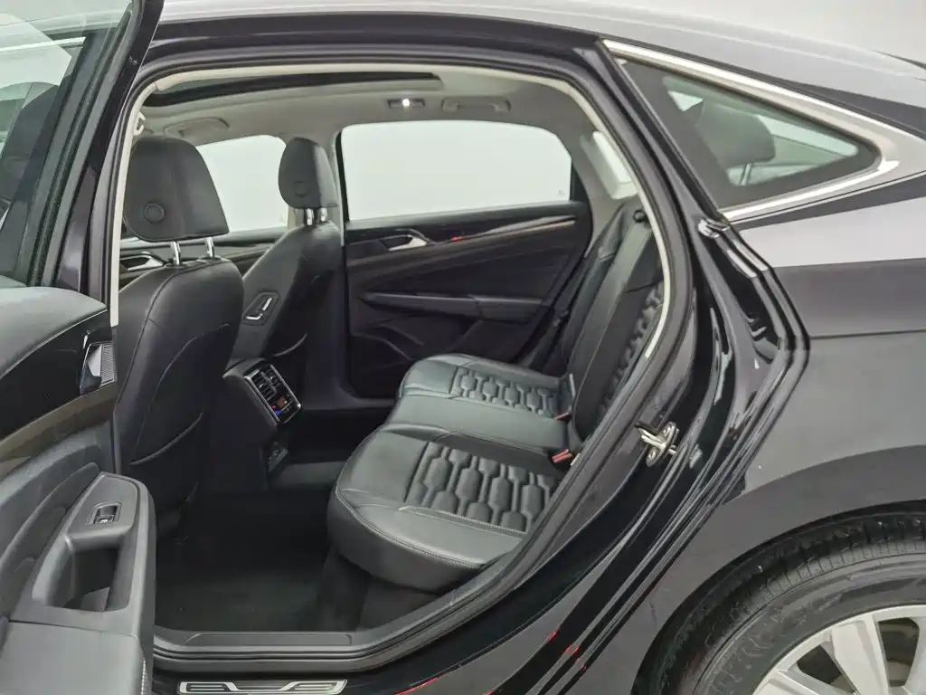 Volkswagen Passat — миниатюра 15