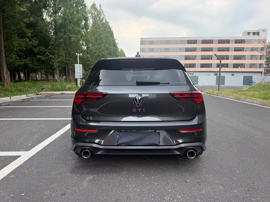 Volkswagen Golf GTI — миниатюра 11