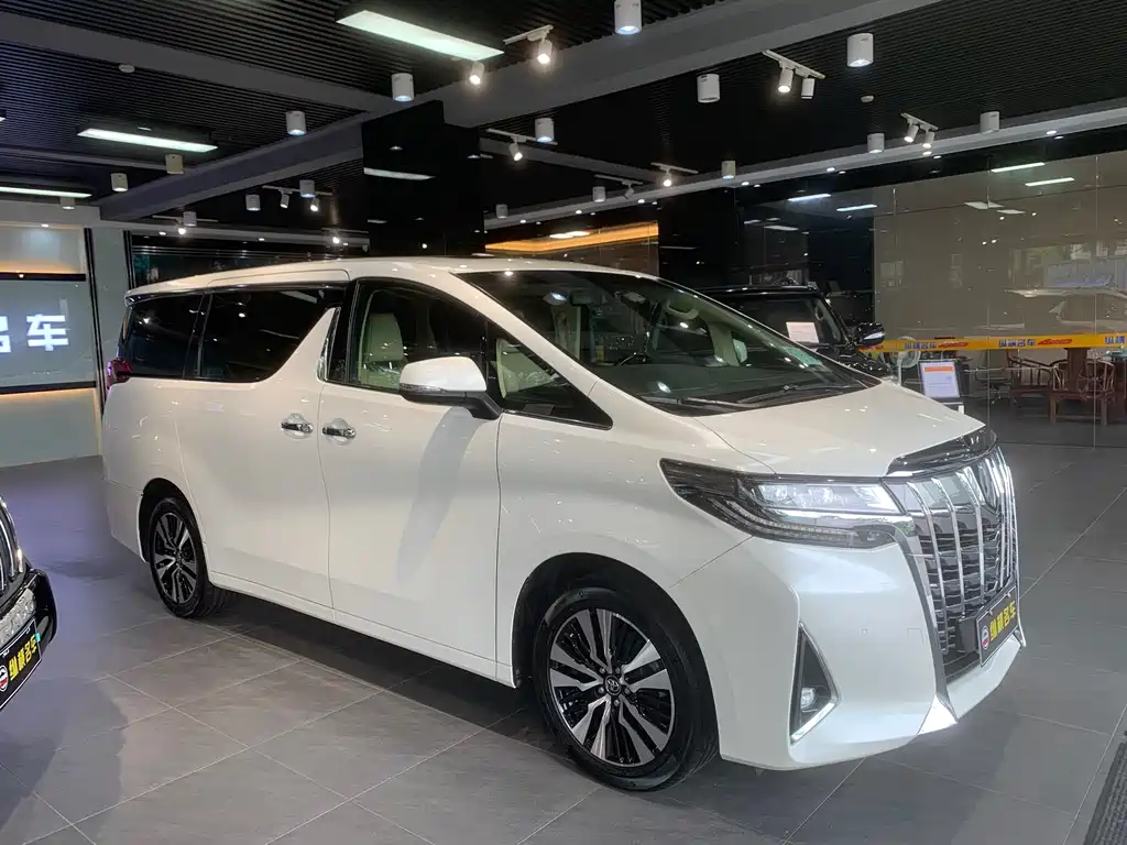 Toyota Alphard 2018 3.5L Luxury