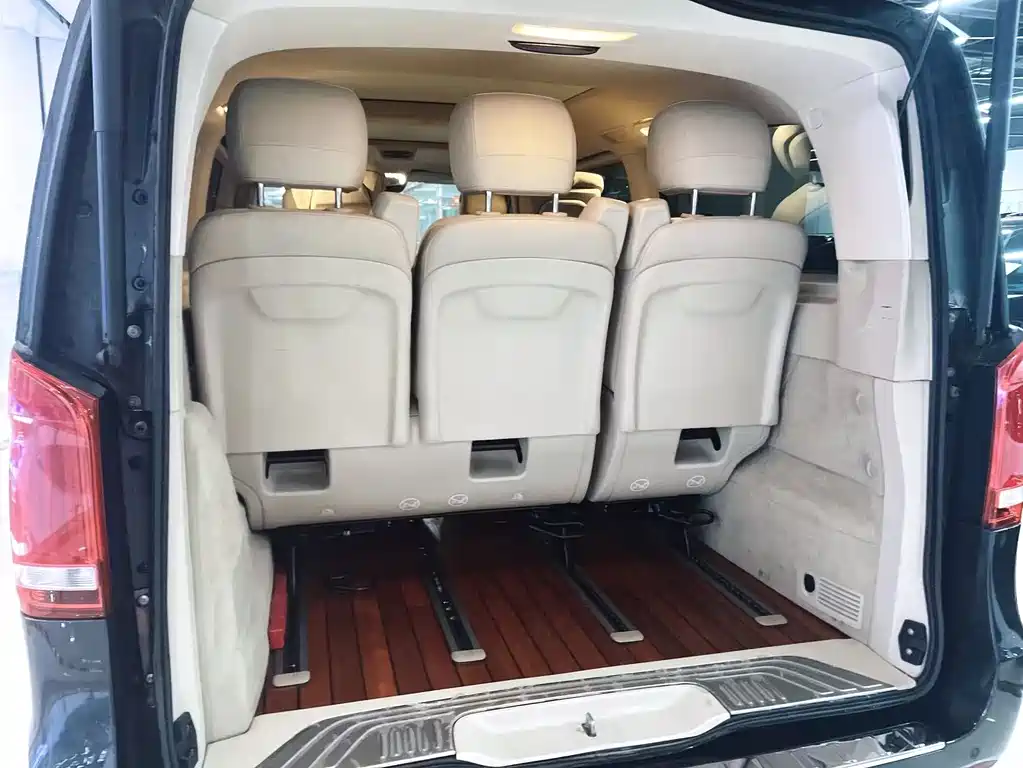 MERCEDES-BENZ V CLASS