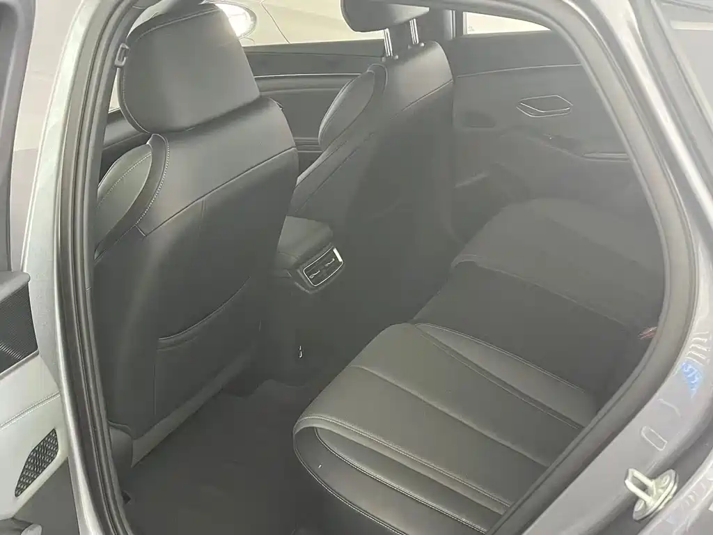 BYD Qin L L 2025 DM-i Smart Drive 80KM Lead