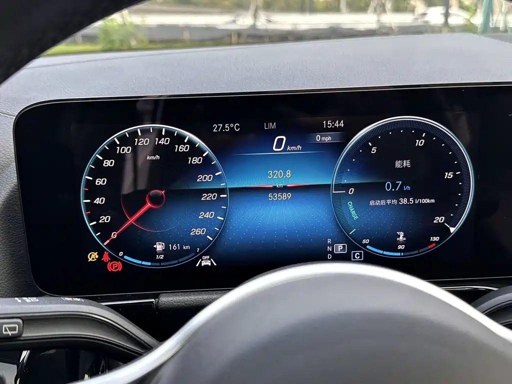 Mercedes-Benz GLA — миниатюра 7