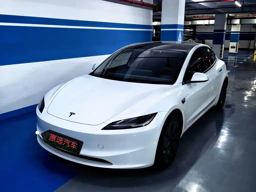 Tesla Model 3 2025