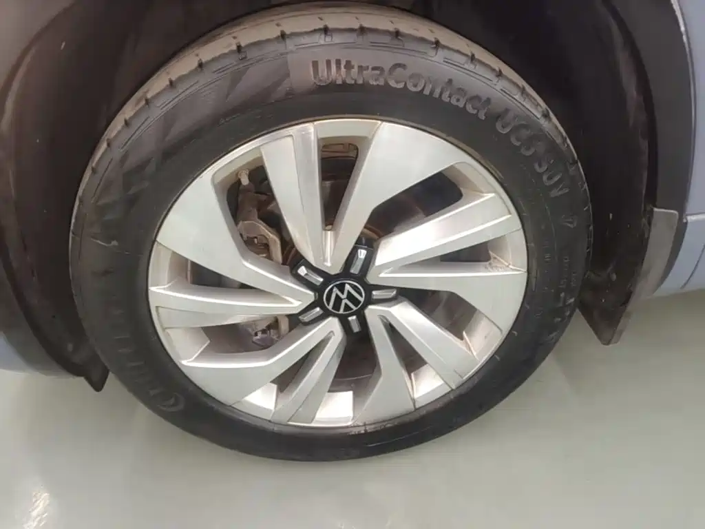 Volkswagen X — миниатюра 23