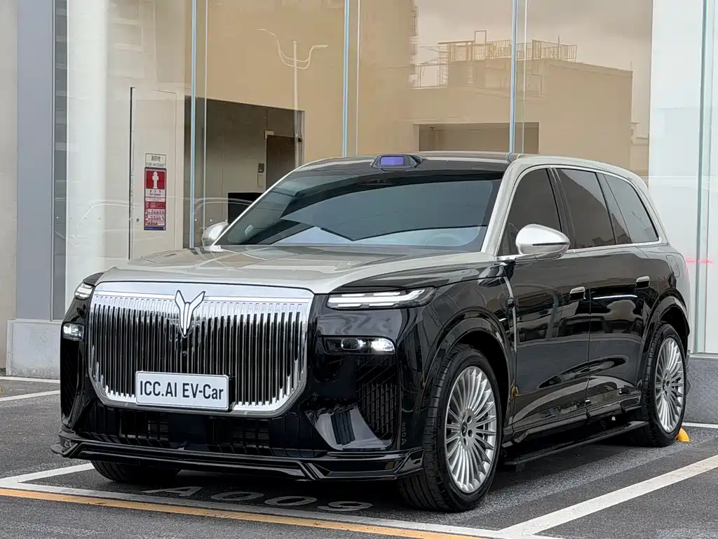 Voyah 岚图泰山 2025