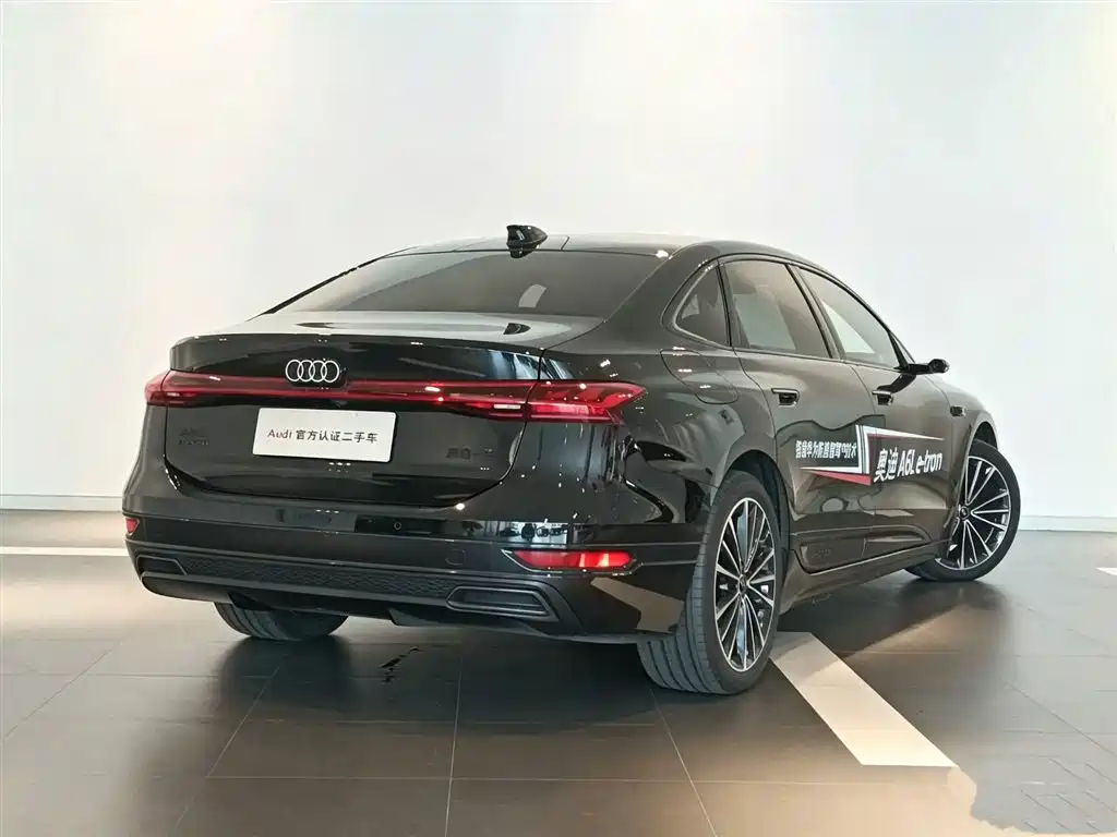 Audi A6L e-tron — миниатюра 4
