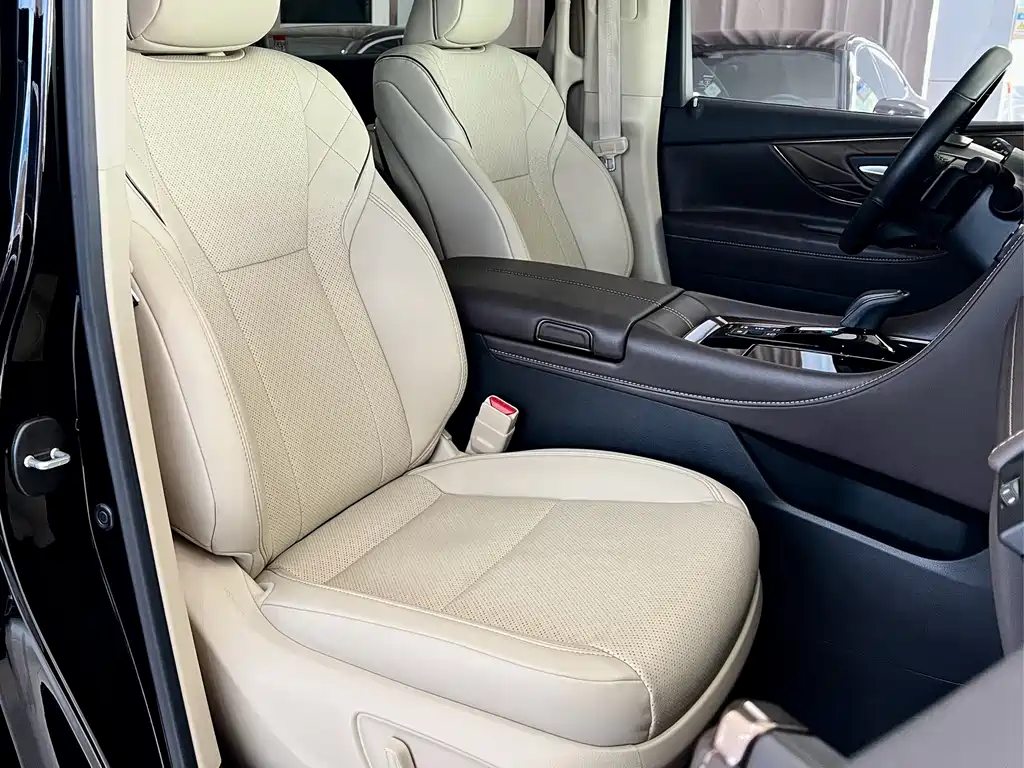 Toyota Alphard 2024 2.5L Premium