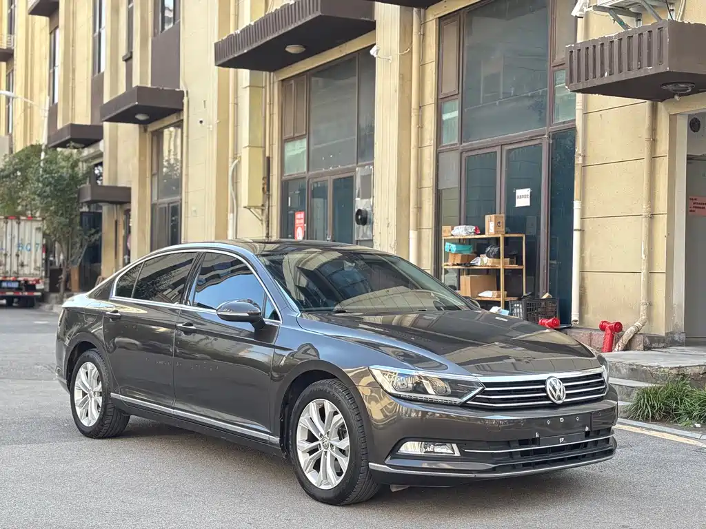 Volkswagen Magotan 2017 330TSI DSG Luxury