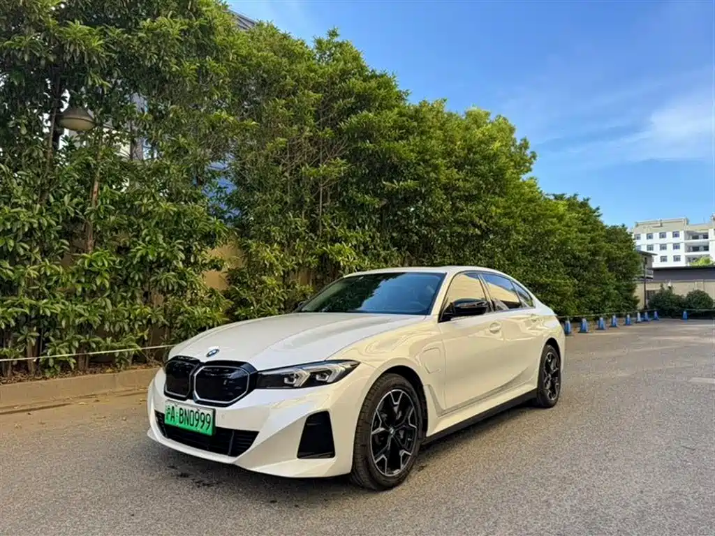 BMW i3 2023