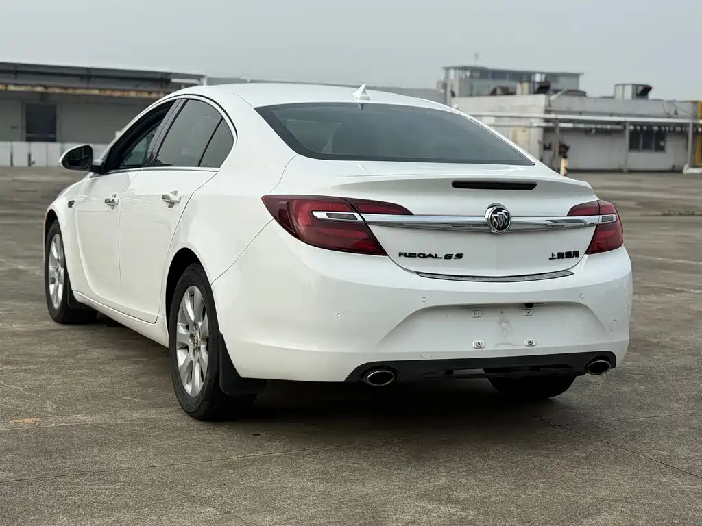 Buick Regal — миниатюра 4