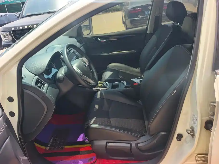 Nissan Tiida 2020 1.6L CVT