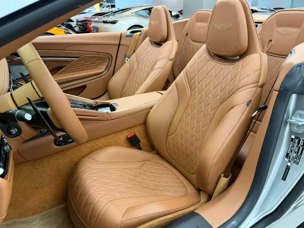 Aston Martin DB12 2023 4.0T V8 Volante