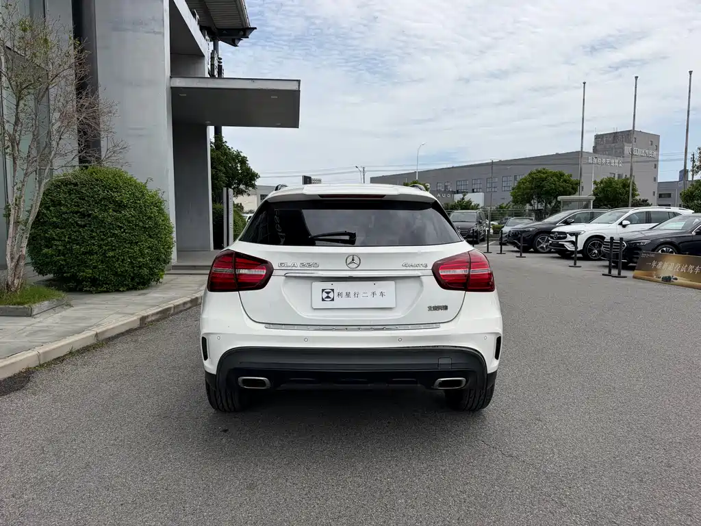 Mercedes-Benz GLA 2018 GLA 220 4MATIC Sport