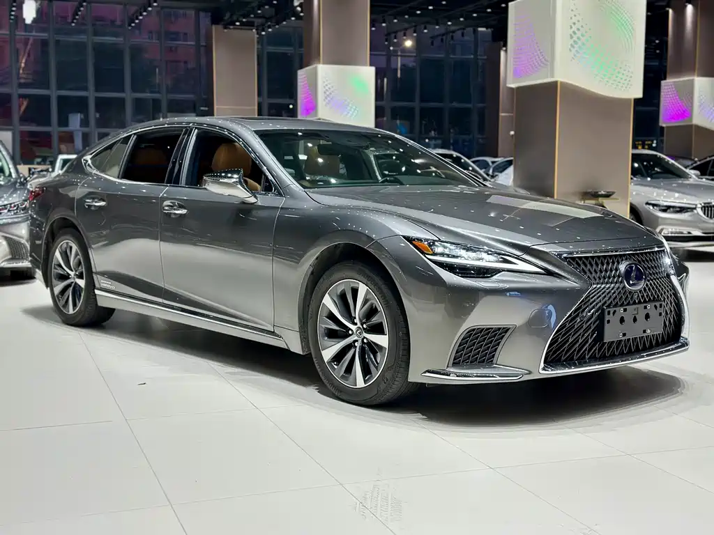 Lexus LS 2021 500h