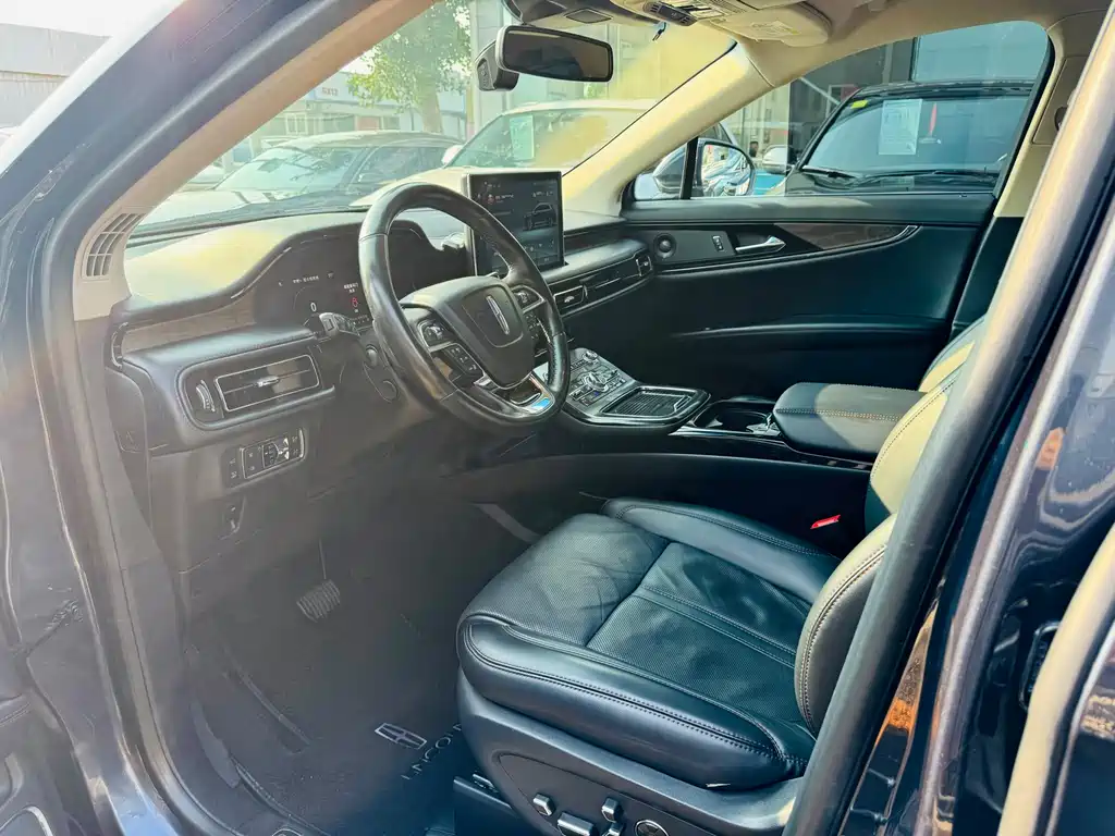 Lincoln Nautilus 2021 2.7T