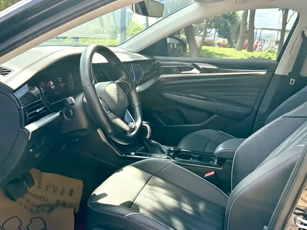 Volkswagen Passat 2022 330TSI Elite