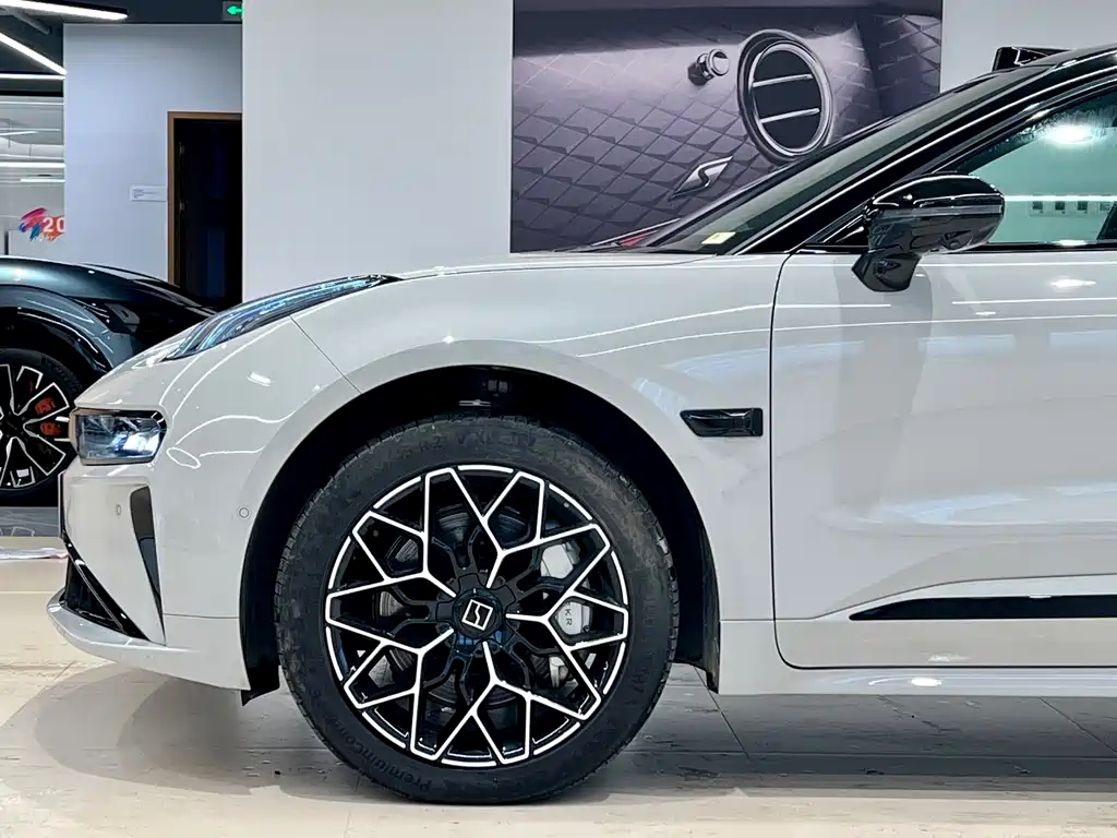 ZEEKR EXTREME KRYPTON 001