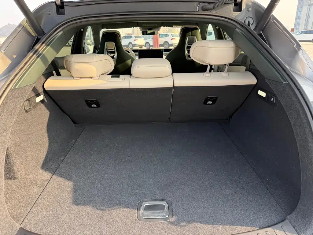 XIAOMI CAR XIAOMI YU7