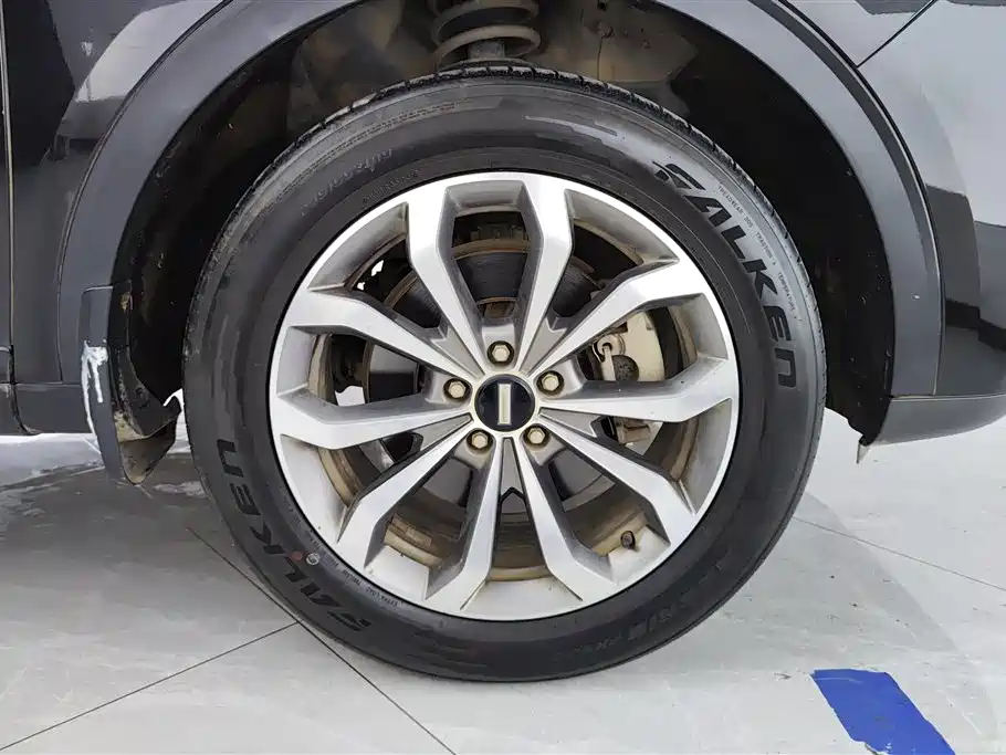 WEI PAI WEI BRAND VV6