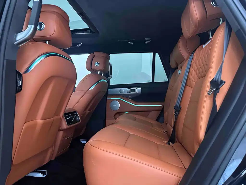 TANK TANK 700 NEW ENERGY