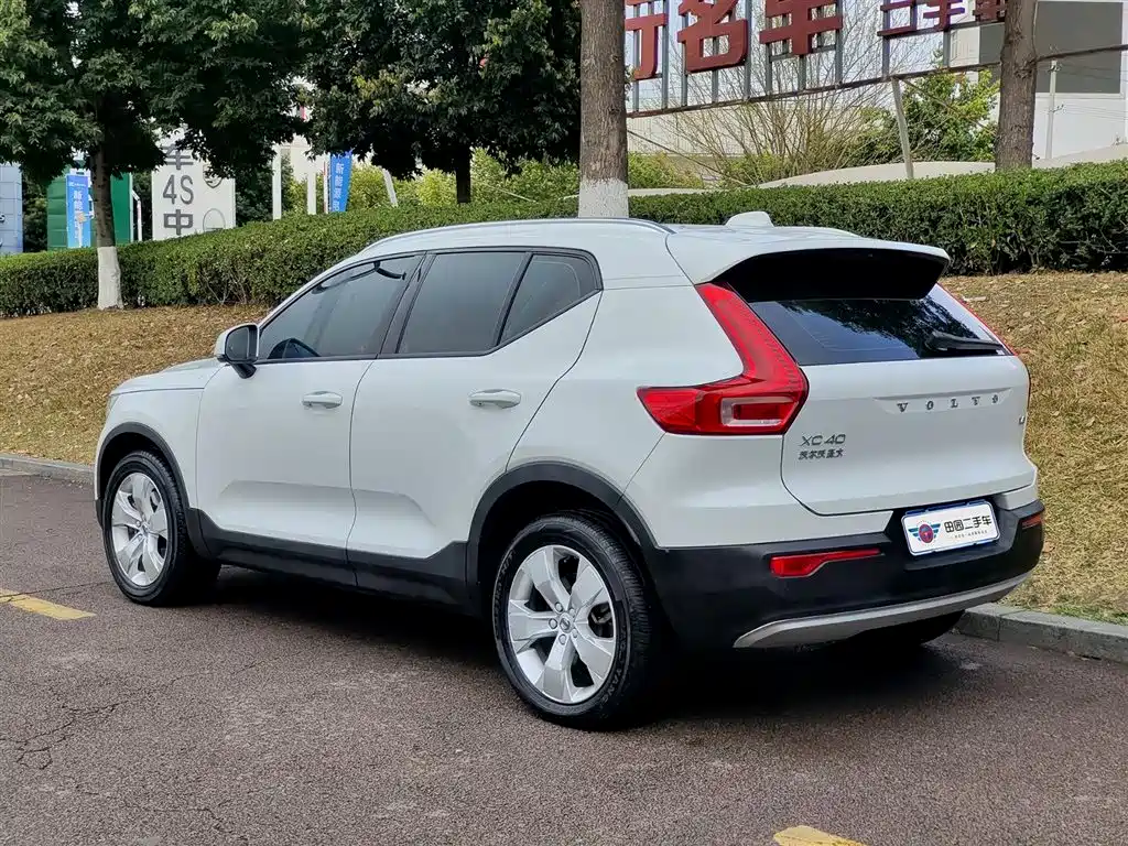 Volvo XC40 2021 T4 Fashion