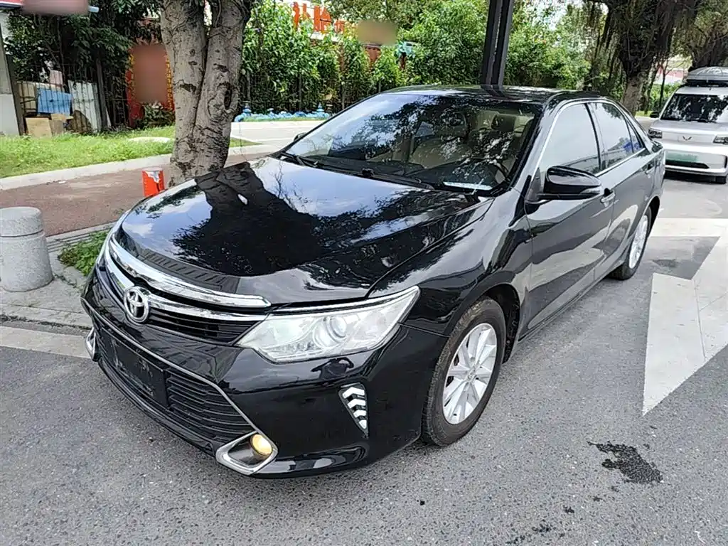 Toyota Camry 2016