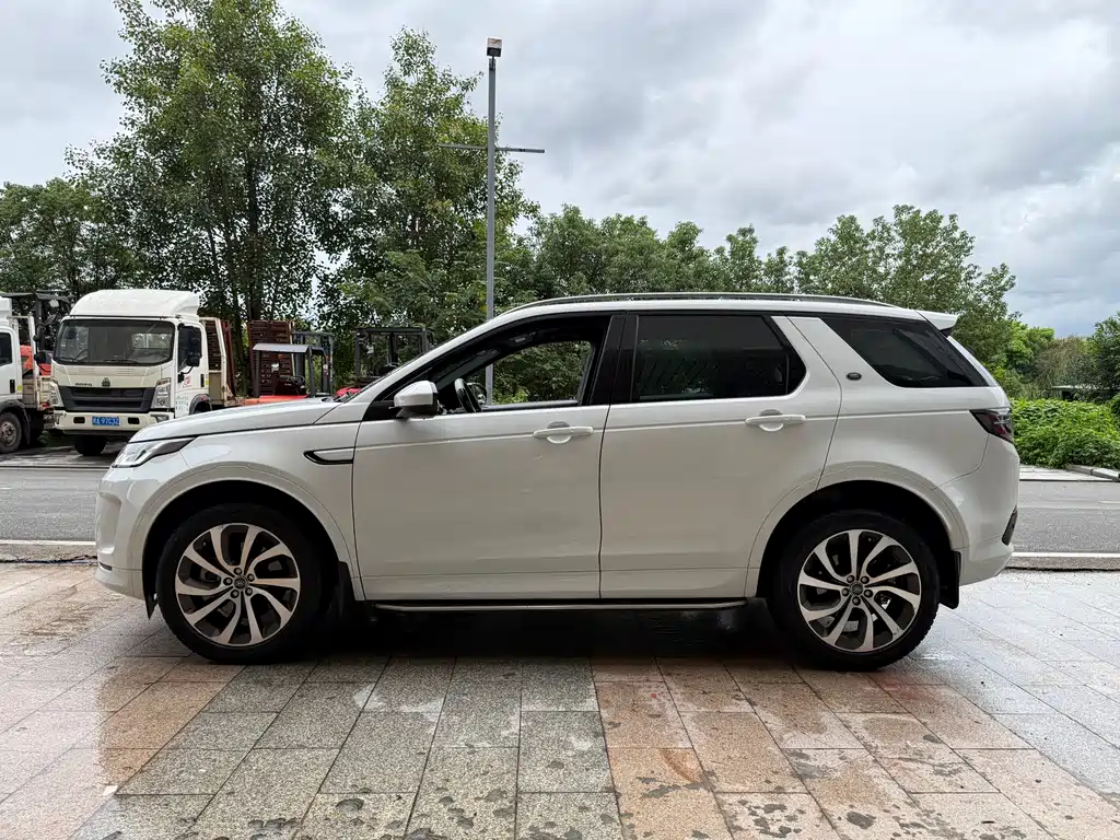 Land Rover Discovery Sport — миниатюра 4