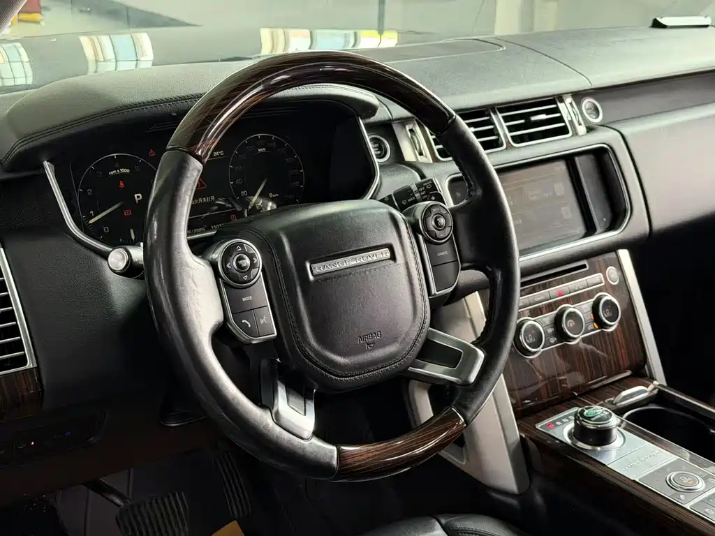 Land Rover Range Rover 3.0 SC V6 Vogue, фото 3