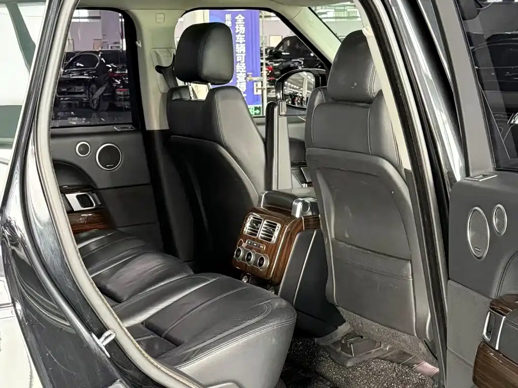 Land Rover Range Rover 3.0 SC V6 Vogue, фото 7