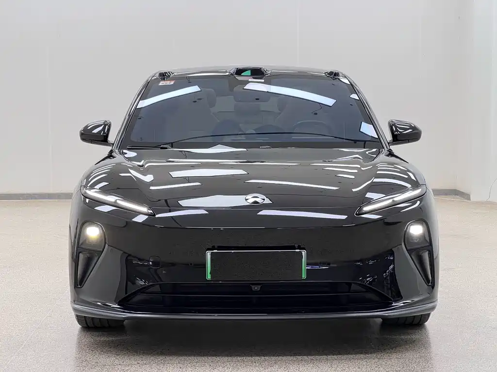 NIO ET5T — миниатюра 2