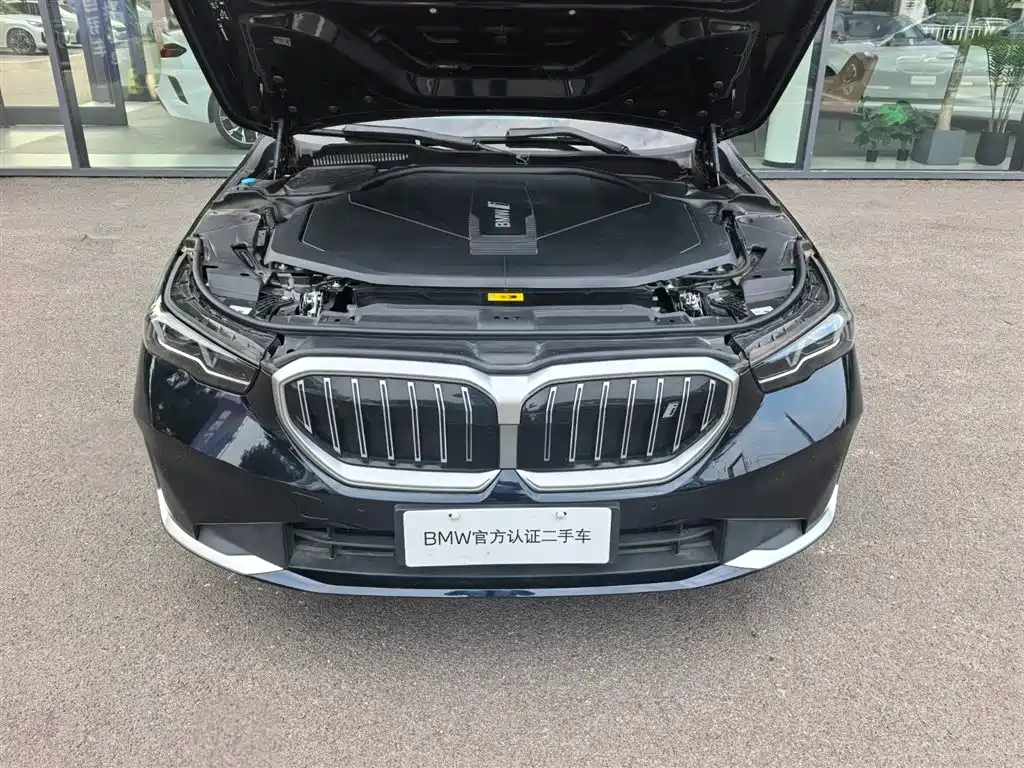 BMW i5 — миниатюра 19