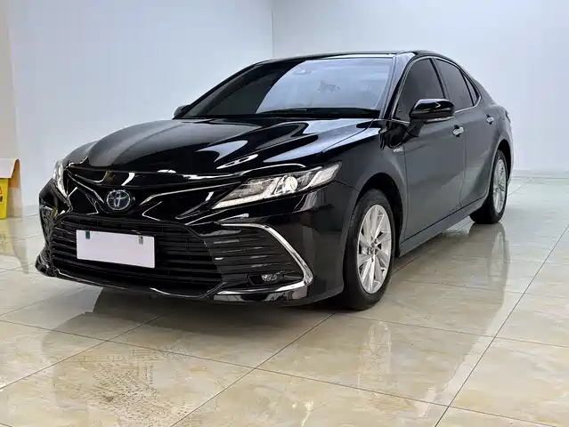 TOYOTA CAMRY 2023