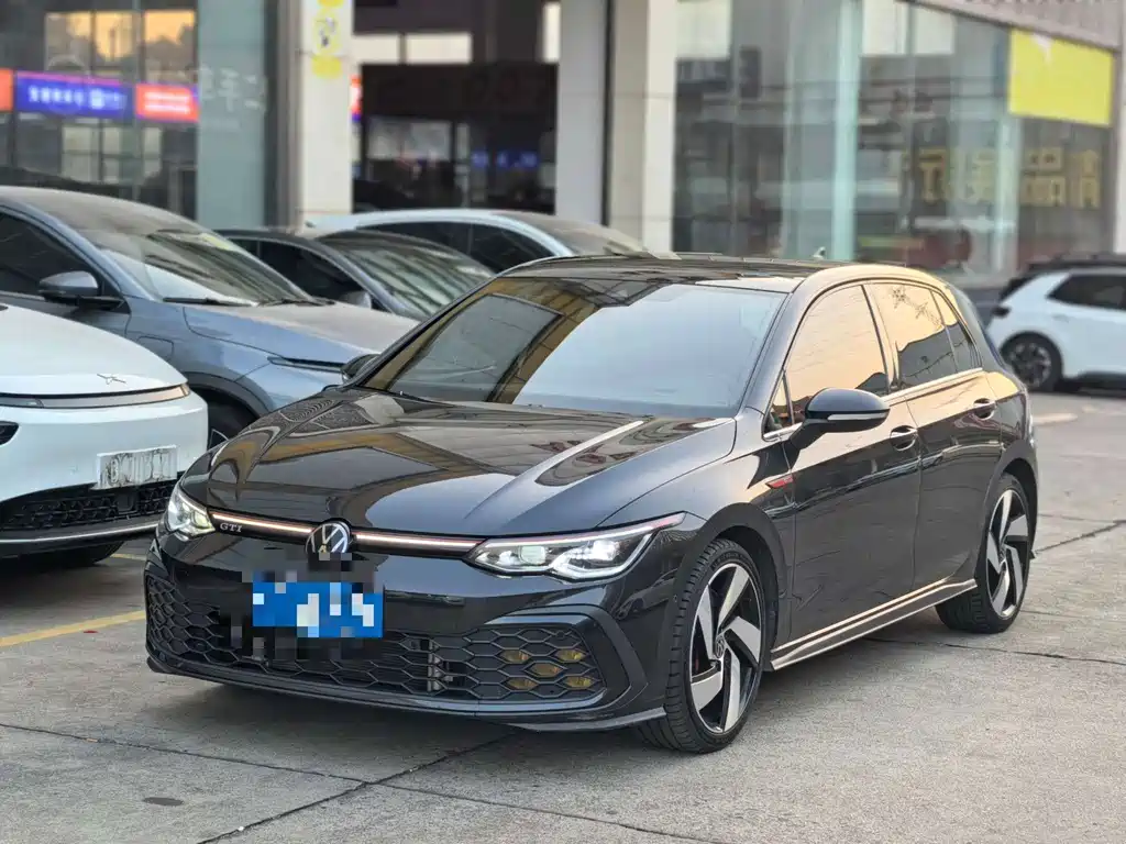 VOLKSWAGEN GOLF GTI