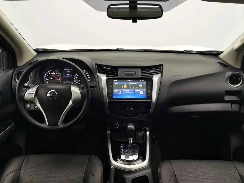 Nissan Terra — миниатюра 5