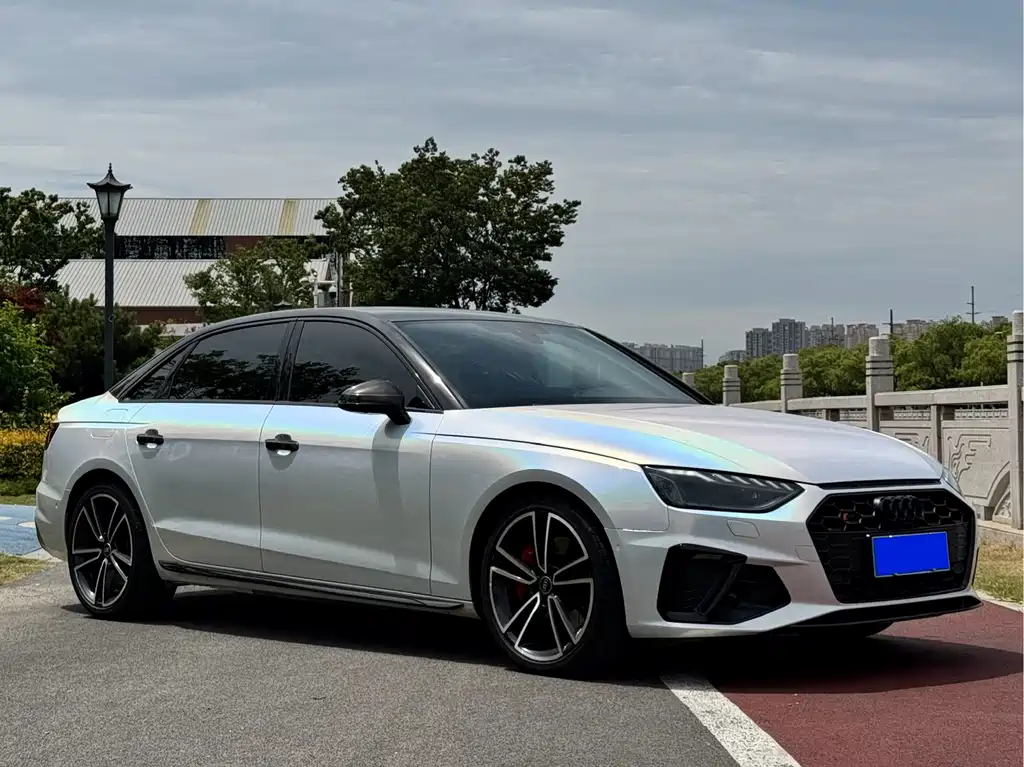 Audi A4L 2024