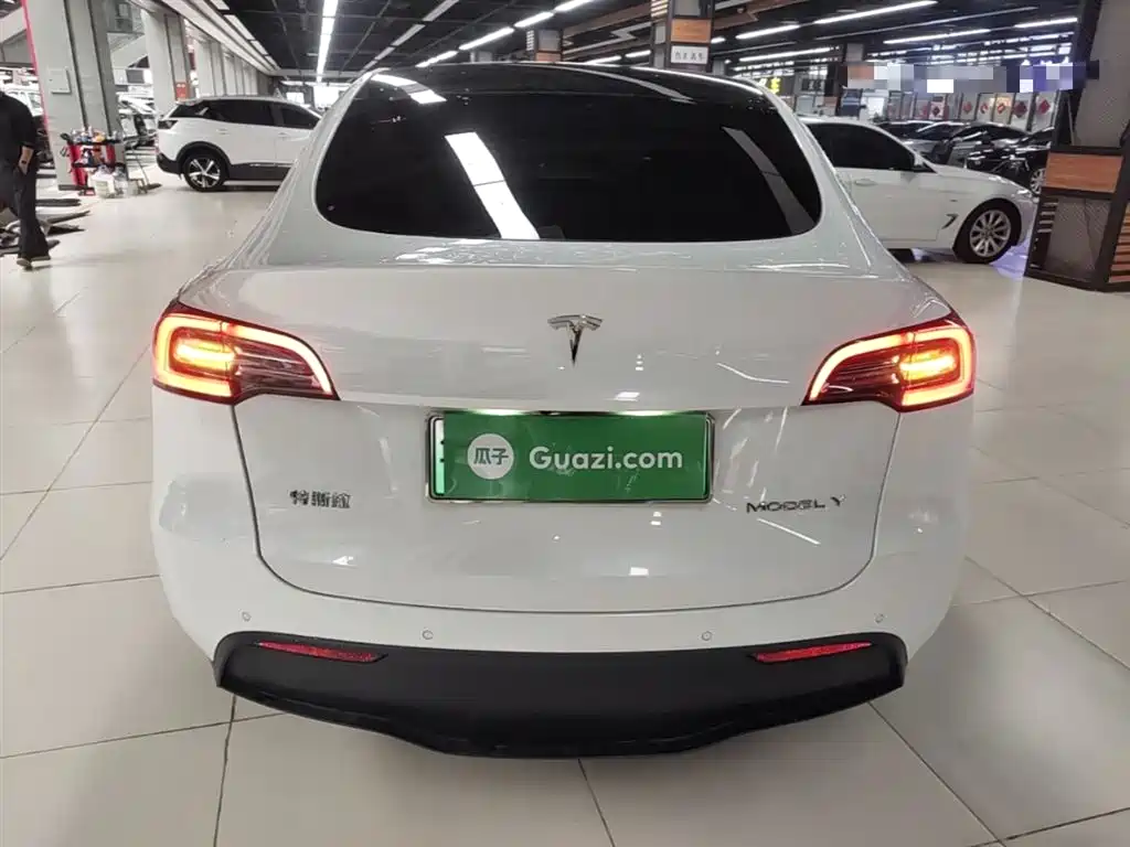 Tesla Model Y 2021 3D7