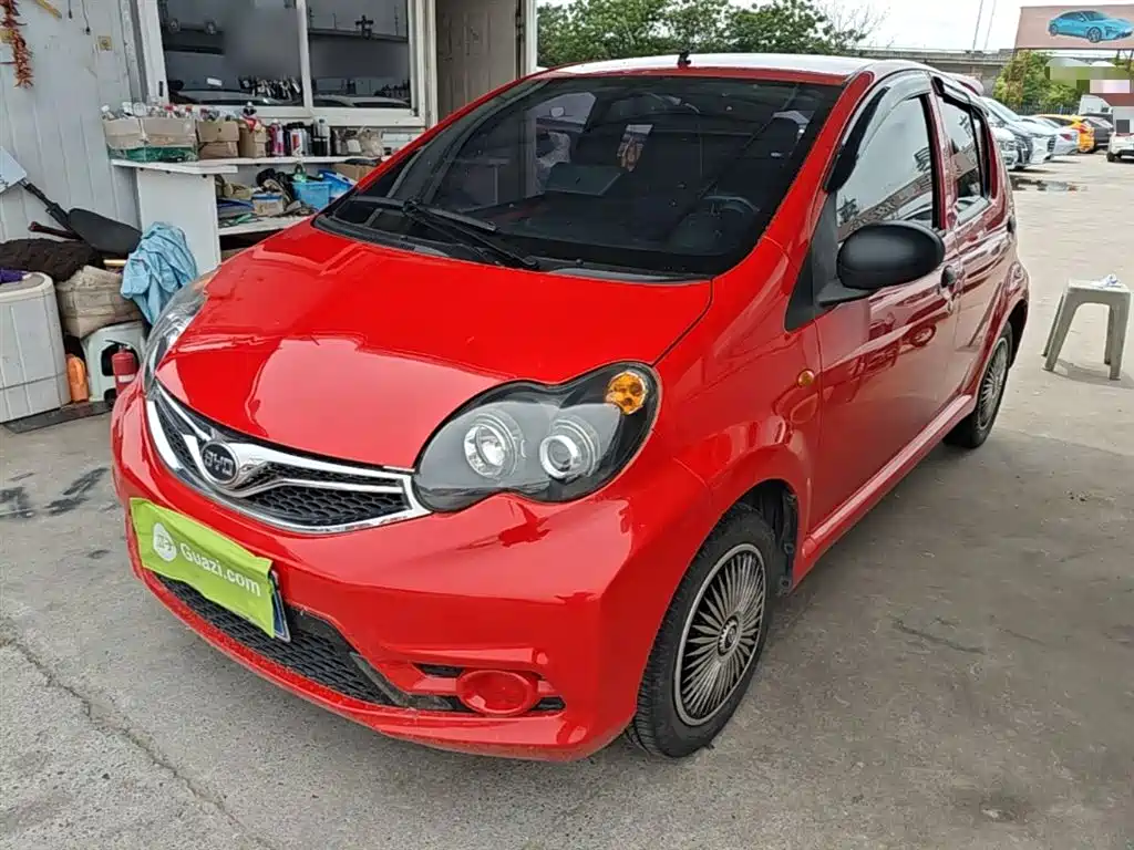 Byd F0 2015